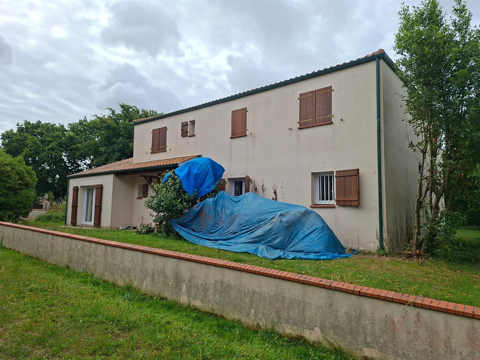 Façades d’une maison individuelle — avant intervention